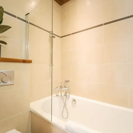 Moraine Vue 10pers Sauna Jacuzzi Chalet