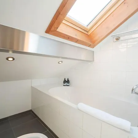 Moraine Vue 10pers Sauna Jacuzzi *